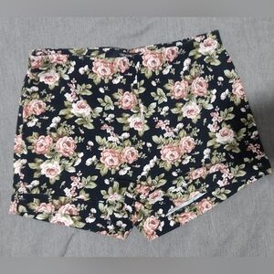 Forever 21 Floral pattern shorts (small) (Measurement photos included)